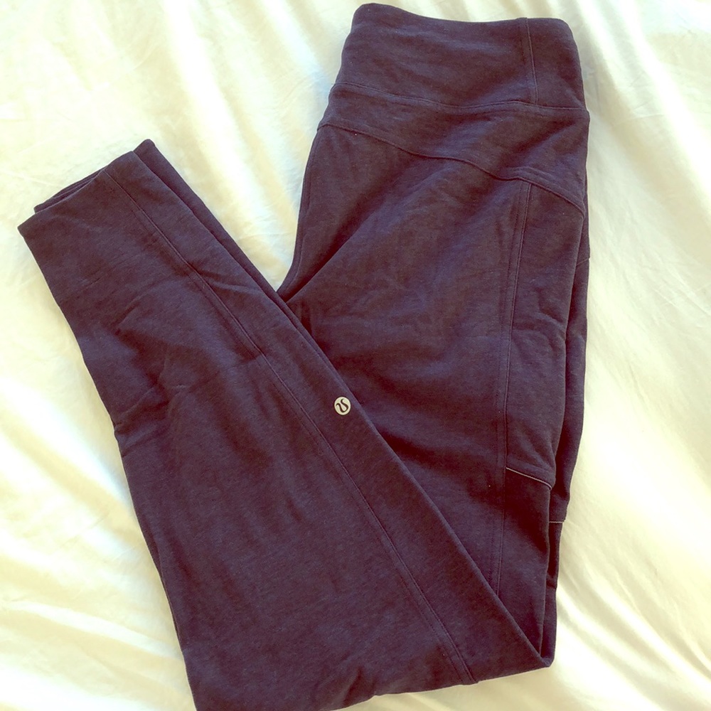 Lululemon Heather Navy Sweatpants sz. 8